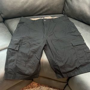 Men’s cargo shorts
